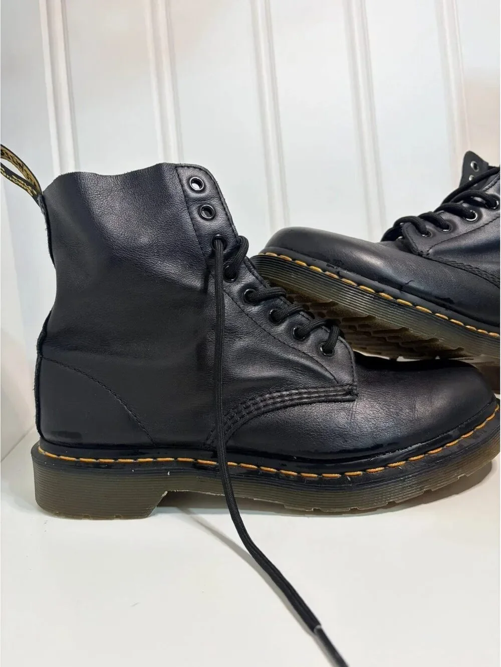 Dr. Martens 1460 Air Wair Black Nappa Leather 8 Eye Lace Up Boots UK8 EU42 US10